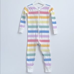 Old Navy spring Spring zip sleeper spring size 2t